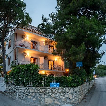 Apartments Lucija 特罗吉尔 外观 照片